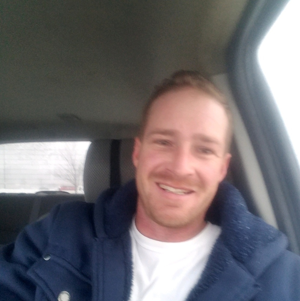 Meet your Posher, Dustin